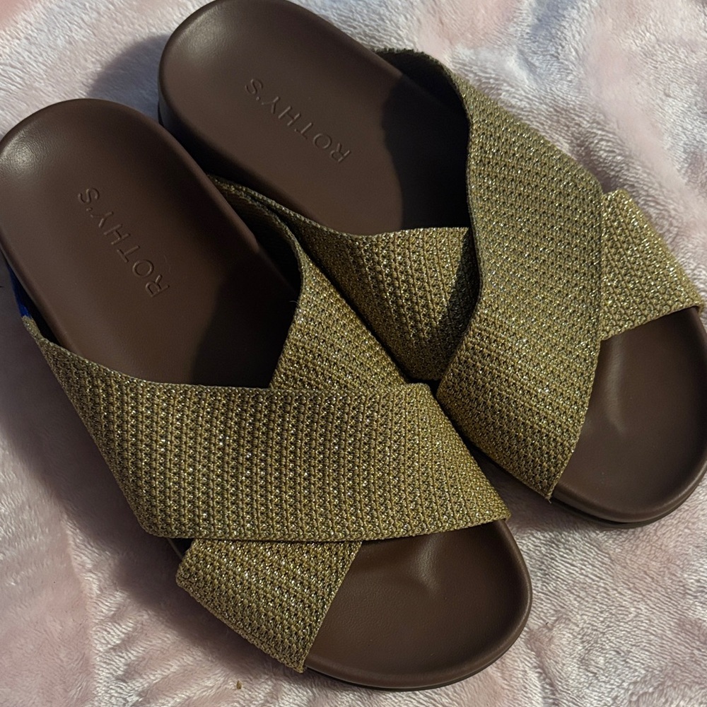 Rothy's The Weekend Slide Metallic Golden Sun W6